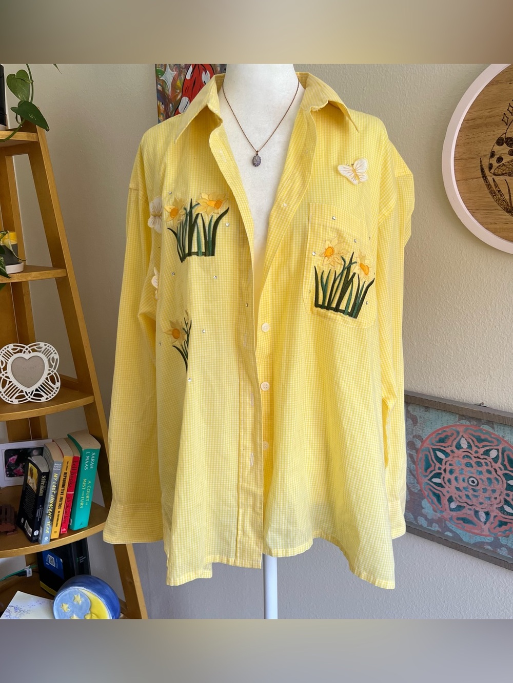 spring button-up 🐣 - Picture 4 of 5